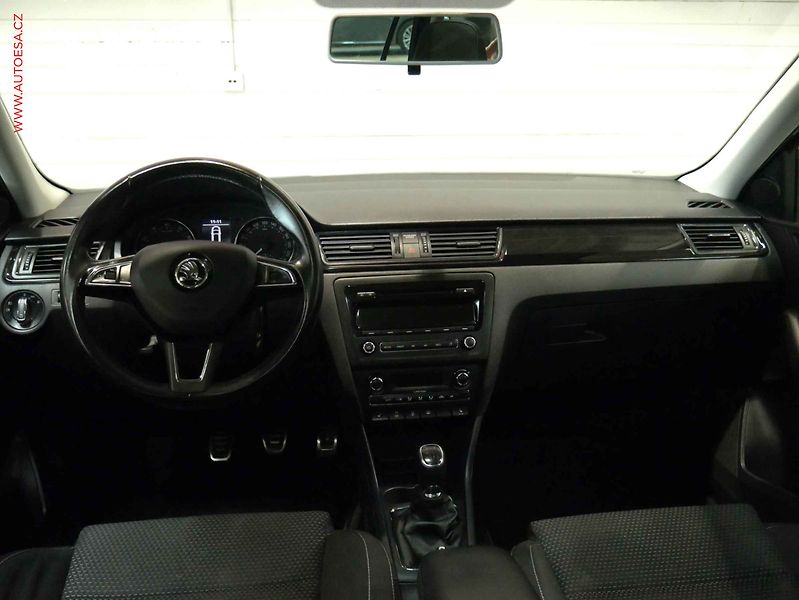 Škoda Rapid (2014) 1.2TSI, 1.maj, Xenon - fotka 8 z 18
