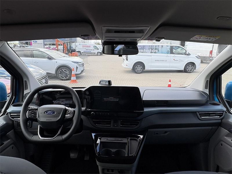 Ford Tourneo Custom (2026) Active L1, Tourneo, 2.0 EcoBlu - fotka 15 z 19