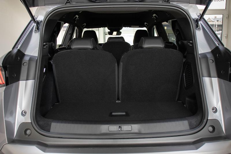 Peugeot 5008 ALLURE Hybrid 145 e-DCS6 - fotka 7 z 16