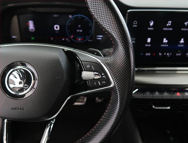 Škoda Octavia (2022) RS 2.0 TDI, digi klima - fotka 24 z 29