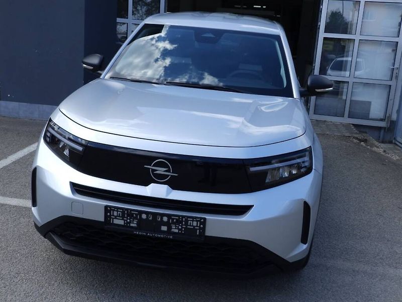 Opel Frontera (2025) Edition Hybrid 1.2 TURBO - fotka 3 z 30