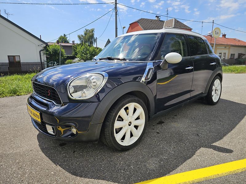 Mini Countryman (2011) S, 1.6i 135kw 4x4 automat - fotka 1 z 14