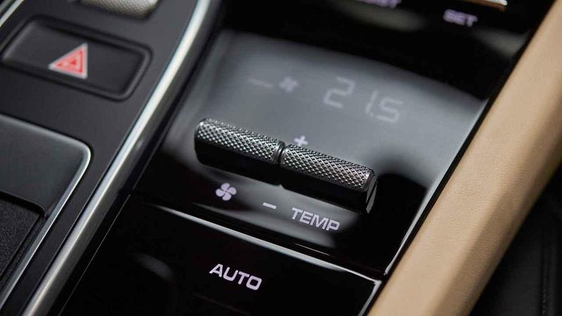Porsche Cayenne S.