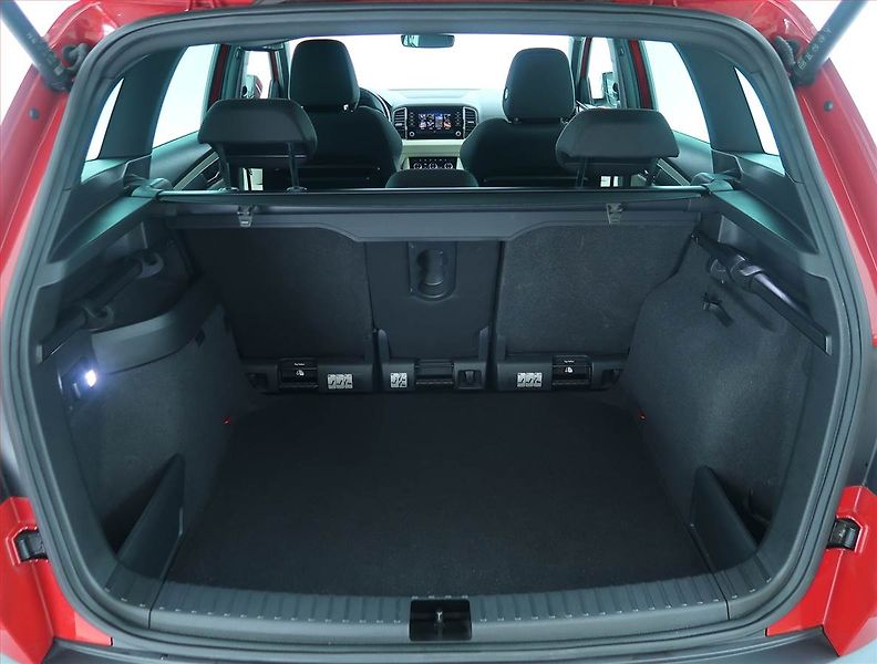 Škoda Karoq (2018) Style 1.5 TSI - fotka 14 z 20