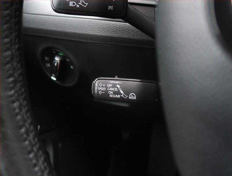 Škoda Superb (2017) 1.8 TSI, Automat, ČR,1.maj - fotka 17 z 28