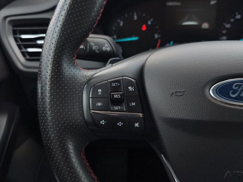 Ford Focus (2022) ST-Line 1.5 EcoBlue 88kW, ČR, - fotka 12 z 27