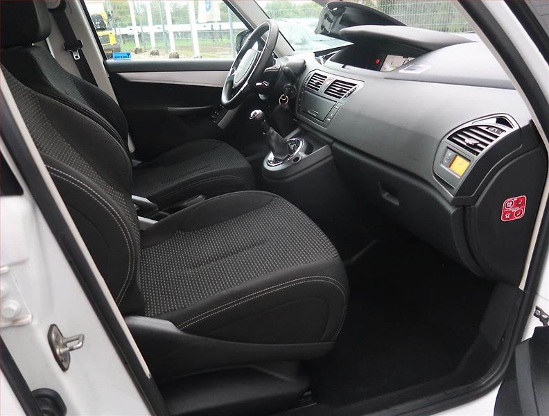 Citroën C4 Picasso (2011) 1.6 i, nová STK, jezdí výborně - fotka 9 z 18