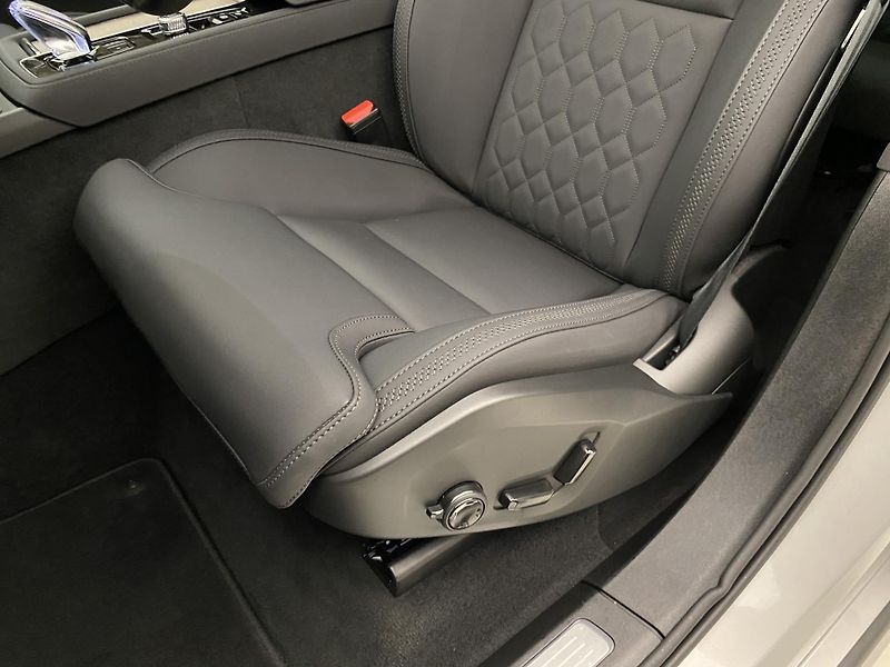 Volvo XC90 B5 AWD BRIGHT PLUS AUT CZ 7m - fotka 25 z 60