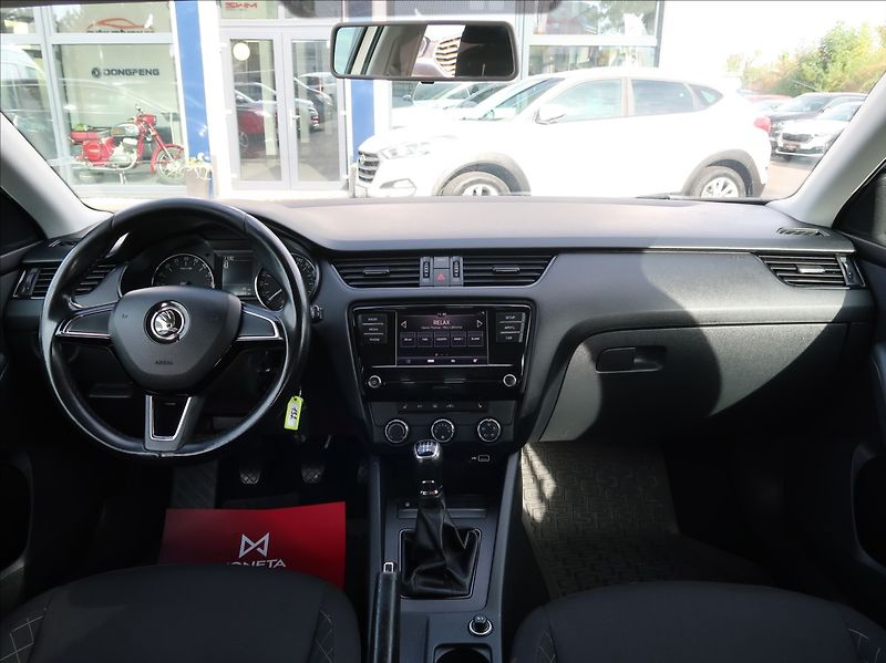 Škoda Octavia 1,6 TDi,85kW,NovéČR,klima - fotka 15 z 21