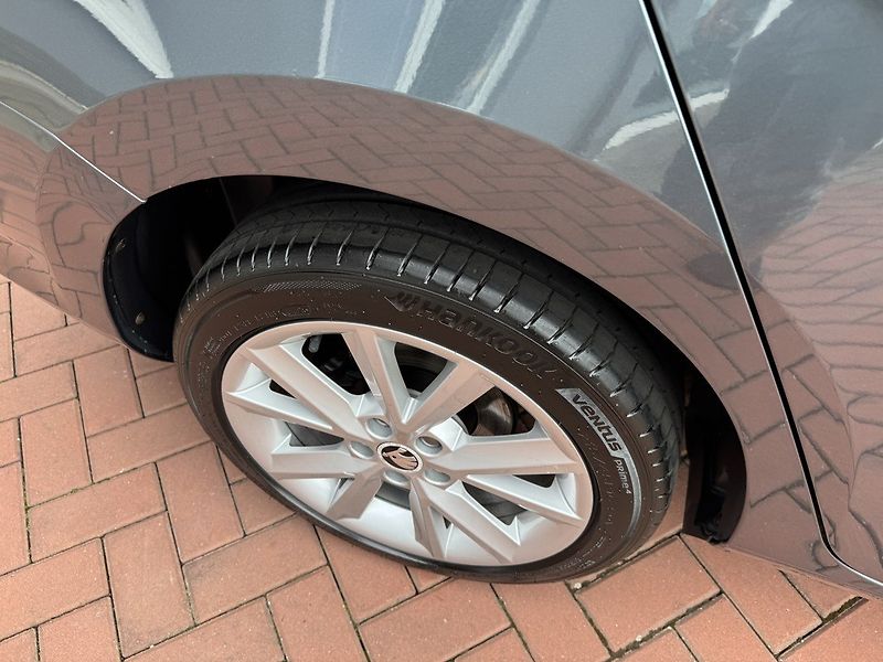 Škoda Fabia (2016) 1.2TSi 81kW Navi Digi Klima - fotka 48 z 50