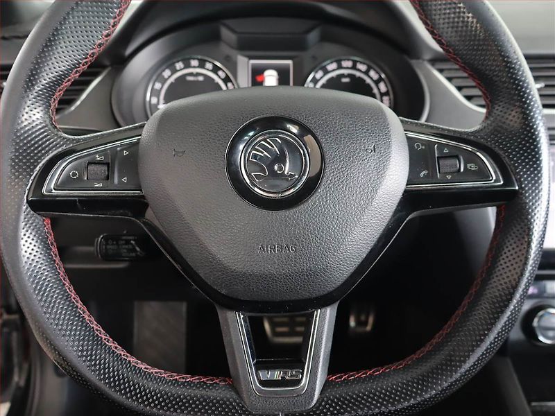 Škoda Octavia (2014) RS 2.0 TDI, Automat, Navi - fotka 18 z 25