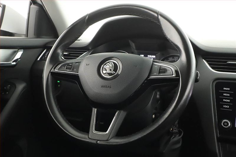 Škoda Octavia (2019) 2.0 TDI, Automat, Navi - fotka 8 z 17