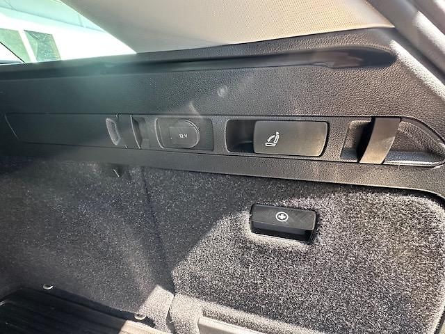Škoda Superb (2022) Combi L&K DSG 4x4 2,0TDi 147kW - fotka 18 z 24