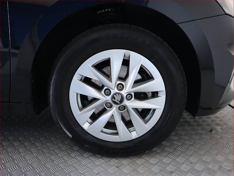 Škoda Fabia (2025) 1.0 TSI - fotka 15 z 21