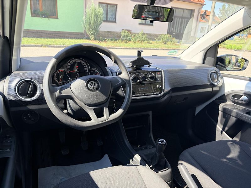 Volkswagen up! 1.0MPI - fotka 9 z 24