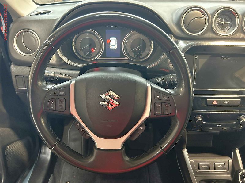 Suzuki Vitara (2021) 1.4 BJ, ČR, Elegance, panor - fotka 15 z 16