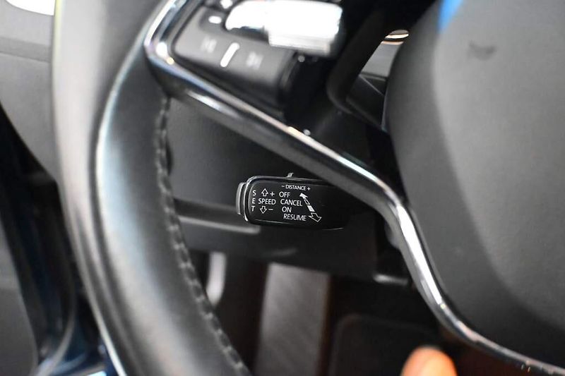 Škoda Superb (2022) 2.0 DSG LED ACC Virtual Tažné - fotka 15 z 37