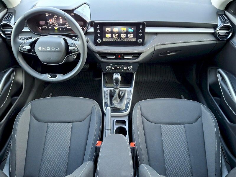 Škoda Fabia (2025) Top Selection DSG 1,0TSi 85kW - fotka 5 z 34