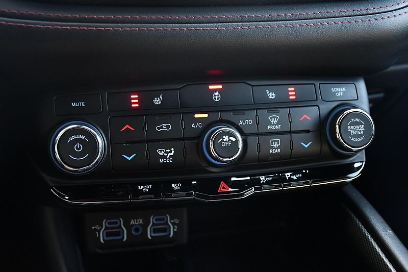 Dodge Durango 5,7L V8 RWD - fotka 36 z 58