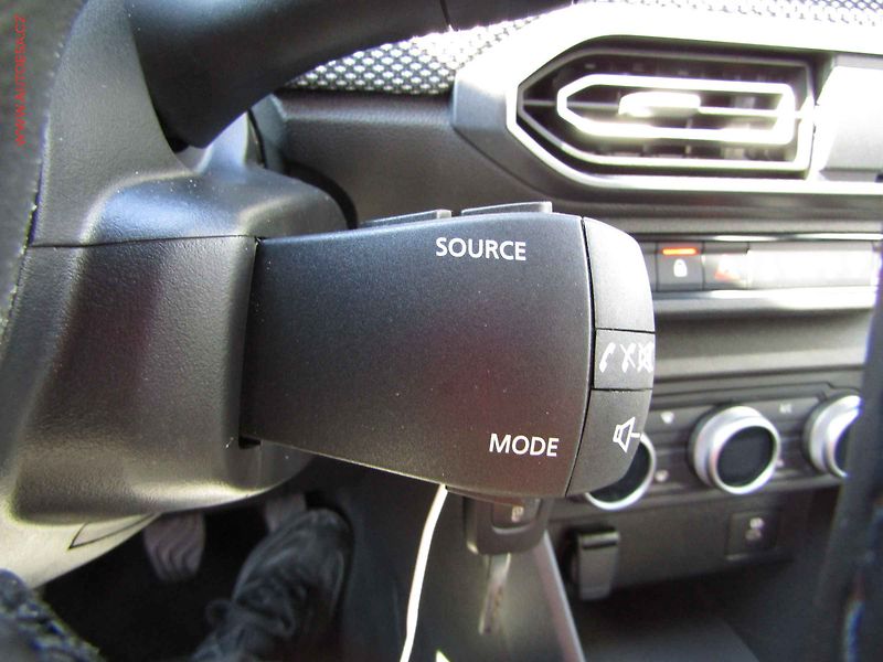 Dacia Sandero (2025) 1.0TCe, 1.maj,ČR, STK3/29 - fotka 22 z 22