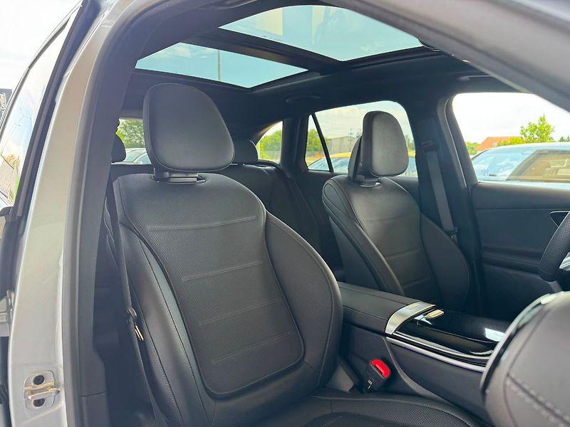 Mercedes-Benz GLC 450d 4MATIC - fotka 20 z 20