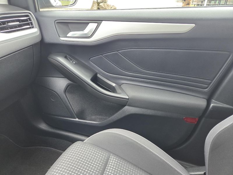 Ford Focus 1.5 EcoBlue 88kW, A/T,LED,DPH - fotka 23 z 26