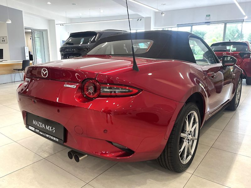 Mazda MX-5 (2026) 1.5L G132 6MT RWD Exclusive  - fotka 7 z 17