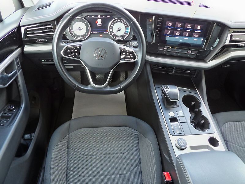 Volkswagen Touareg 3.0TDI V6 8°AT 4x4 Tažné ČR - fotka 7 z 35