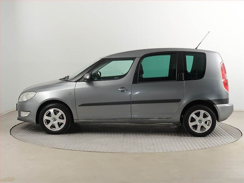 Škoda Roomster (2011) Ambition 1.2 TSI - fotka 3 z 14