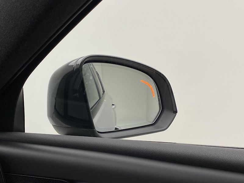 Volvo XC40 PURE ELECTRIC RECHARGE PLUS CZ - fotka 32 z 52