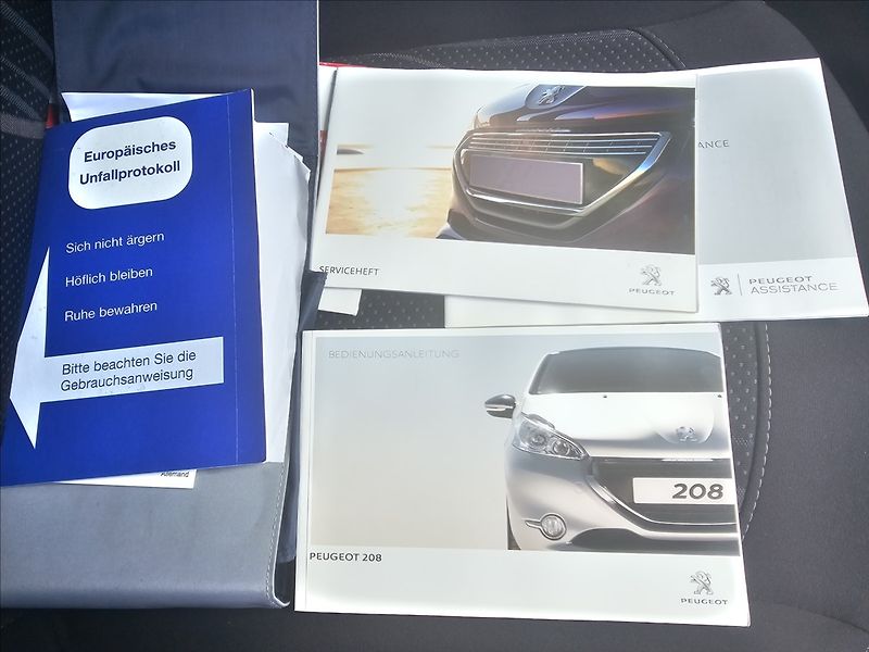Peugeot 208 1,2 i Actice klima - fotka 32 z 40