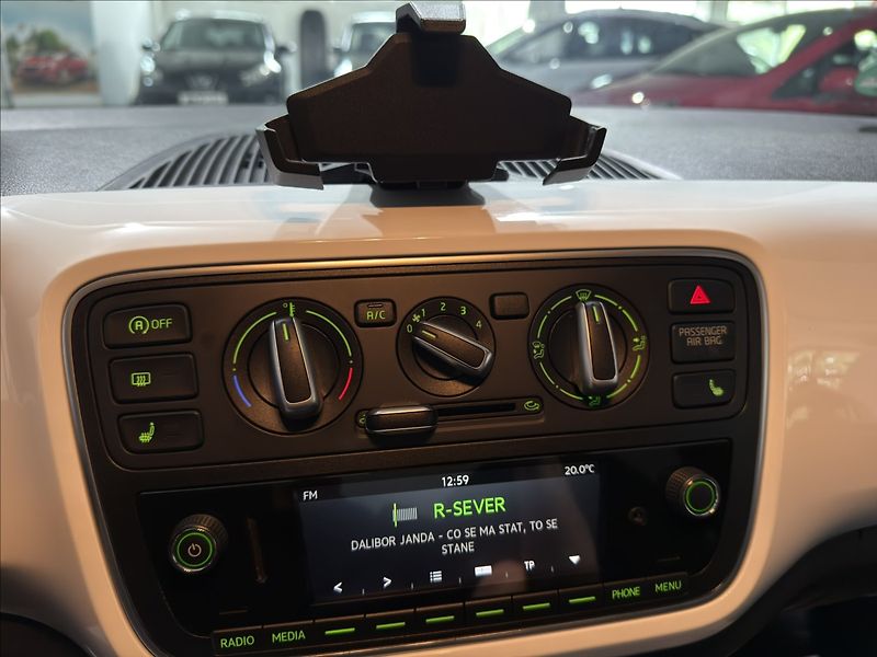 Škoda Citigo 1,0   MPI FUN AUTOMAT VÝHŘEV - fotka 14 z 32