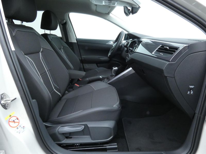 Volkswagen Taigo Style 1,0 TSI 85 kW 7DSG - fotka 21 z 30