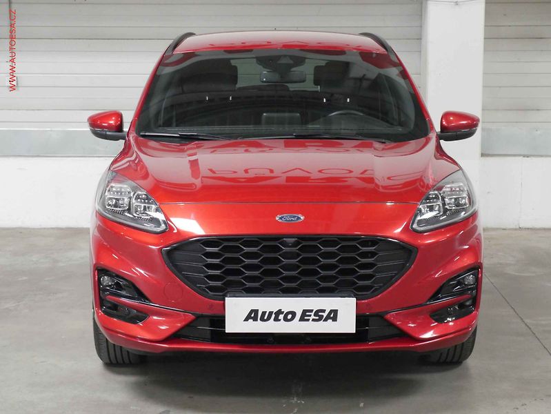 Ford Kuga (2023) 1.5 EB, ČR, servis.kniha, LED - fotka 2 z 21