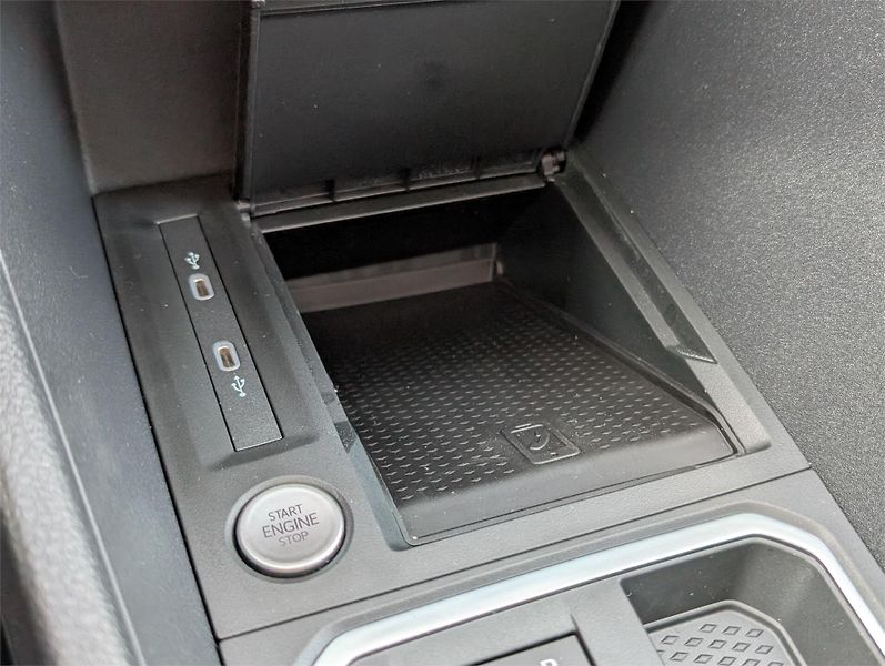 Ford Tourneo Connect Active, Tourneo, 2.0 EcoBlue 9 - fotka 18 z 21