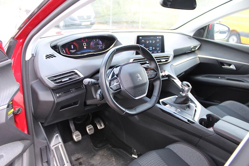 Peugeot 3008 1,5 HDI Allure 1.Majitel ČR - fotka 7 z 23