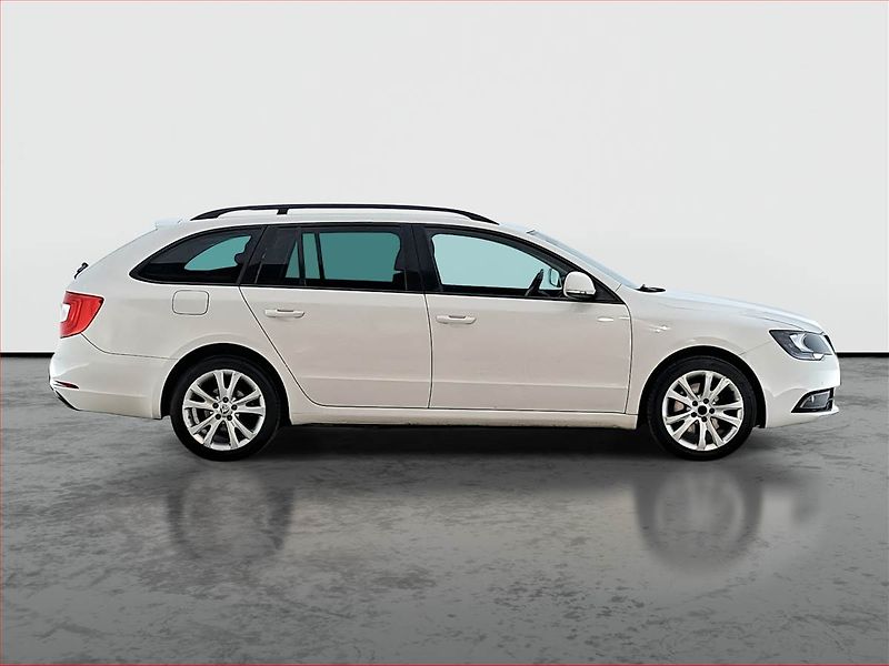 Škoda Superb (2014) Ambition 2.0 TDI, Xenony - fotka 6 z 15