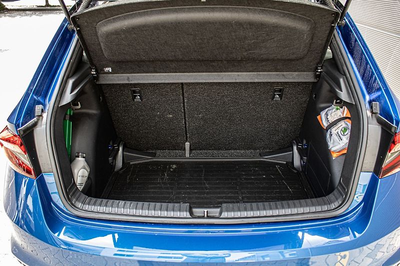 Škoda Fabia Monte Carlo - fotka 37 z 37