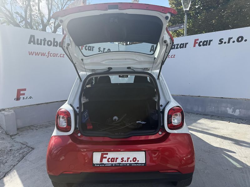 Smart Forfour (2018) EQ plná servisní historie - fotka 13 z 30