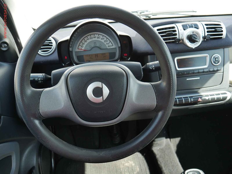 Smart Fortwo (2012) 1.0i, AT - fotka 10 z 12
