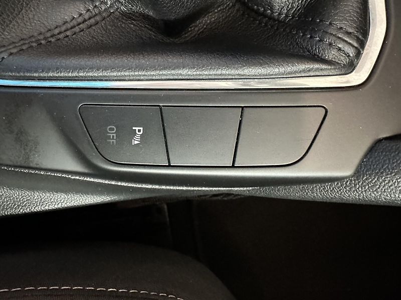 Ford Kuga Business 1.5 EB 120k man.  - fotka 24 z 24