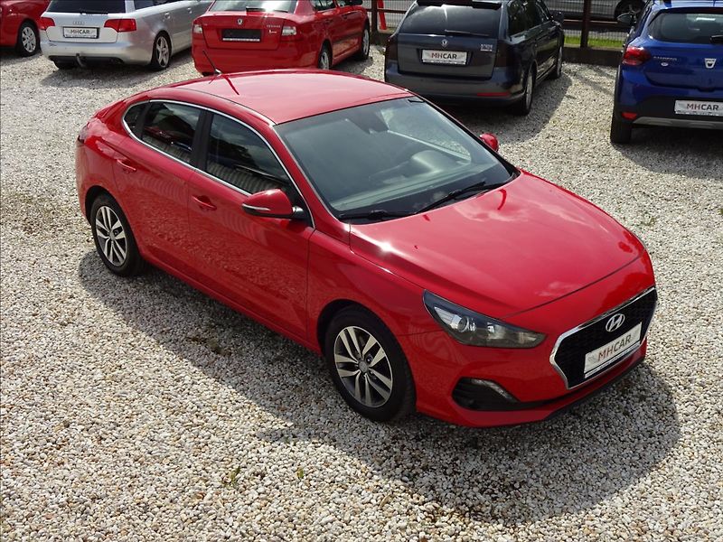 Hyundai i30 1,4 T-GDi 103 kW Fastback - fotka 1 z 55