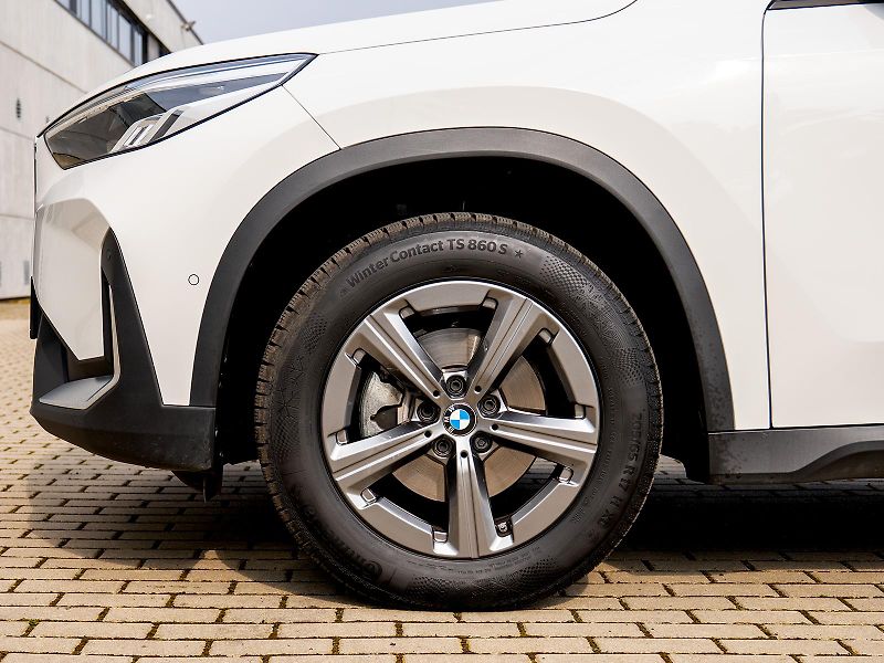 BMW X1 xDrive20d (U11) - fotka 31 z 31