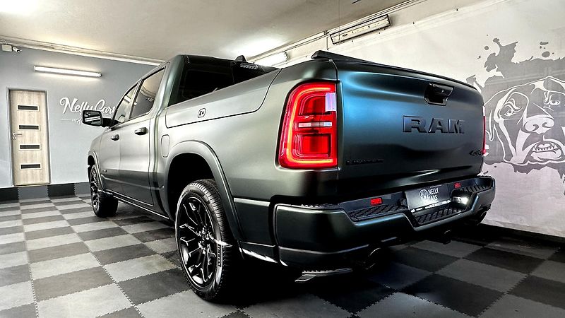 Dodge RAM NIGHT EDITION / 1500 SST H.O.  - fotka 4 z 55