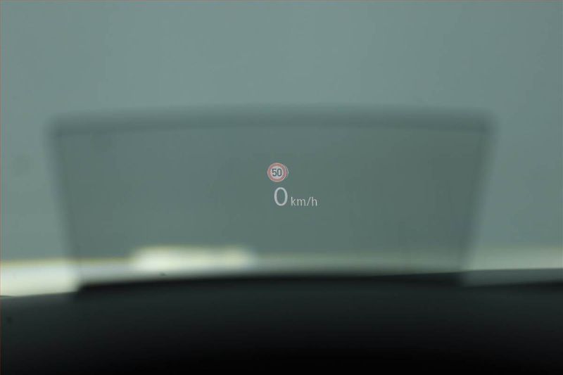 Volkswagen Tiguan (2021) Elegance 1.4 TSI eHybrid - fotka 13 z 23