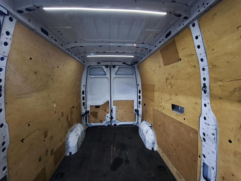 Renault Master (2019) 2.3, L3H2, klima, kamera - fotka 19 z 28
