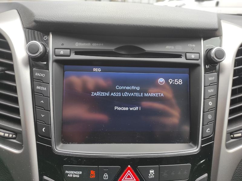 Hyundai i30 1.6 CRDI 94kw Trikolor - fotka 24 z 43