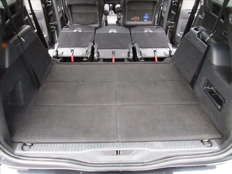 Citroën Grand C4 Picasso 2.0HDi aut. Klima, 7 míst - fotka 40 z 50