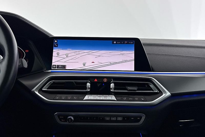 BMW X5 xDrive30d - fotka 9 z 19