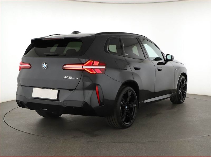 BMW X3 (2025) 20d xDrive, M SPORT, KEYLESS - fotka 5 z 29